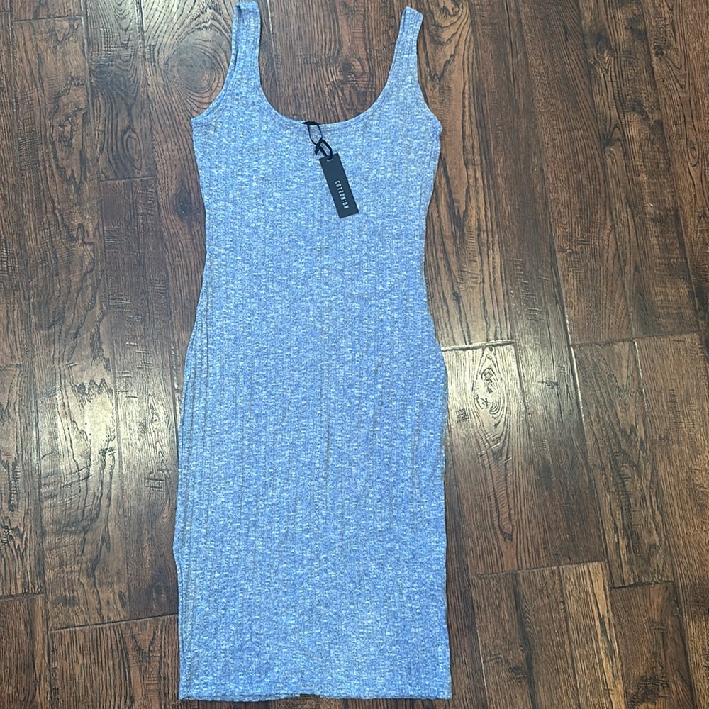 Cotton On Dres - Picture 2 of 6